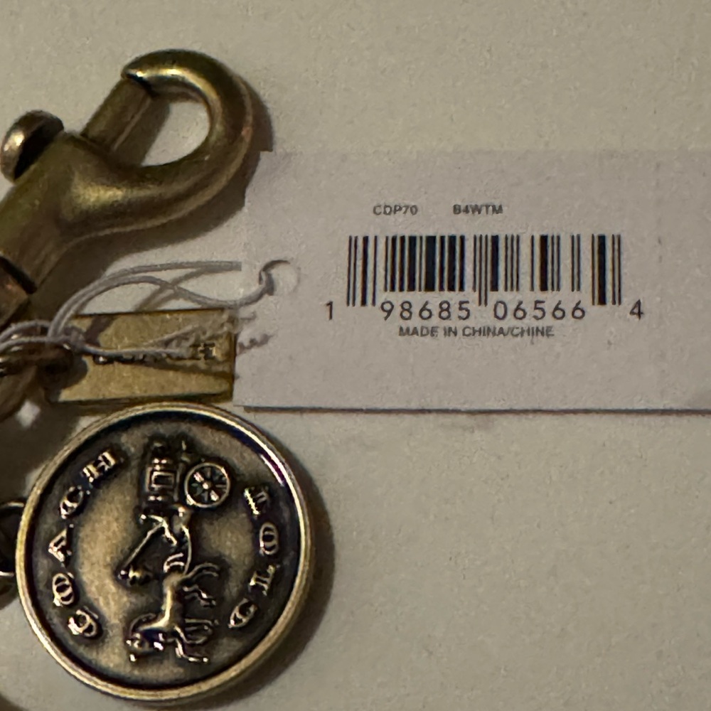 NWT Coach Clot Dumpling Bag Charm - Picture 15 of 16
